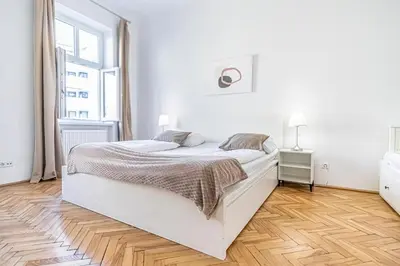Grundriss der Unterkunft Stylish & Cozy 2-Bedroom Apartment, Very Central
