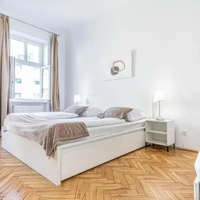 Stylish & Cozy 2-Bedroom Apartment