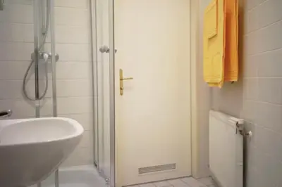 Ein Badezimmer in der Unterkunft Modern Apartment in Viennas hip area, Central & Comfortable Stay