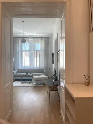 Ein Sitzbereich in der Unterkunft Sunny Apartment on Yppenplatz near City Center