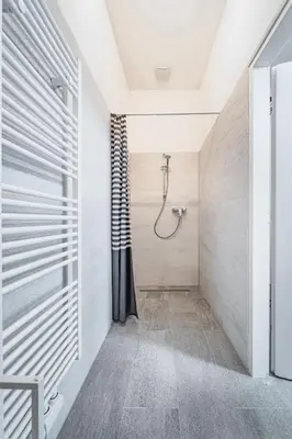 Ein Badezimmer in der Unterkunft Trendy Schönbrunn Apartment
