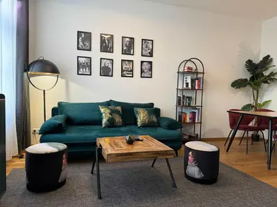 Ein Sitzbereich in der Unterkunft High-end central studio in Vienna