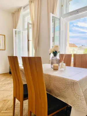Grundriss der Unterkunft 2-Bedroom Apartment, Sleeps Six, 4-Min Walk to Stadthalle