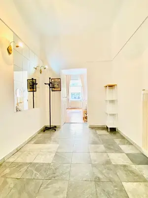 Grundriss der Unterkunft Affordable Room in Villa, With Garden & Parking