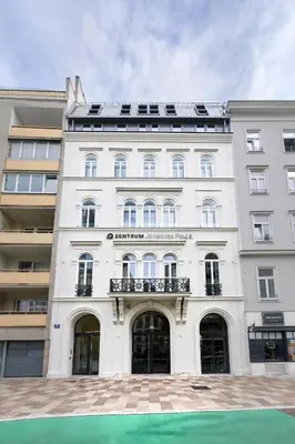 Das Gebäude in dem sich das Hotel befindet