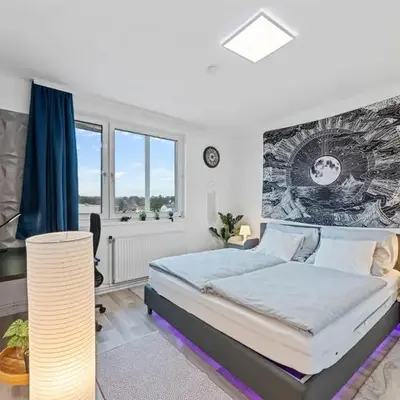 Big 1 Bedroom Apartment near Airport & City Center
