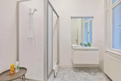 Ein Badezimmer in der Unterkunft Grand Viennese Residence 2