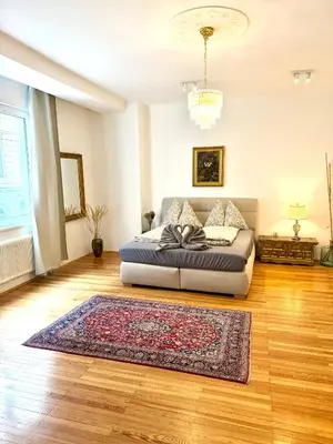 Ein Sitzbereich in der Unterkunft Comfy central apartment 93 Sqm