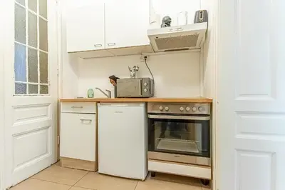 Grundriss der Unterkunft Beautiful 1BR Apartment, Central Location