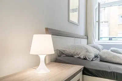 Grundriss der Unterkunft Elegant 1BR City Stay in Prime Vienna Location