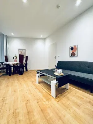 Ein Sitzbereich in der Unterkunft Bright & Spacious 4BR Apt Near Kaufpark Alterlaa