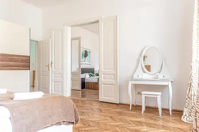 Grundriss der Unterkunft Cozy private rooms in shared Apartment, very Central with Easy City Access