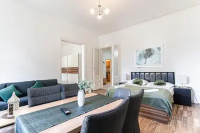 Grundriss der Unterkunft Cozy private rooms in shared Apartment, very Central with Easy City Access