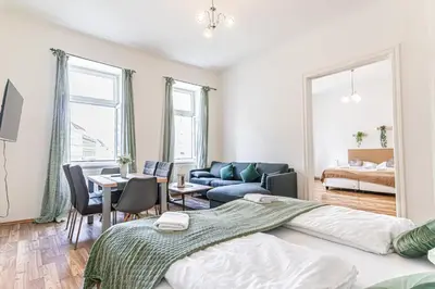 Grundriss der Unterkunft Cozy private rooms in shared Apartment, very Central with Easy City Access