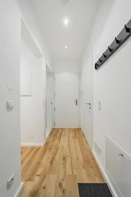 Grundriss der Unterkunft Apartment with Stylish Décor & Welcoming Flair