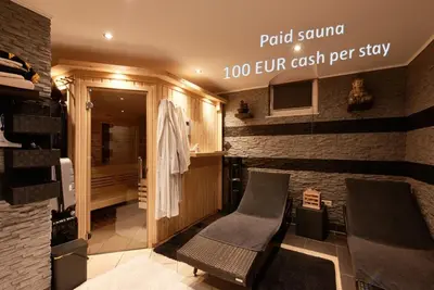 Ein Sitzbereich in der Unterkunft Elegant 3BD Holiday Home in Prime Location of Vienna
