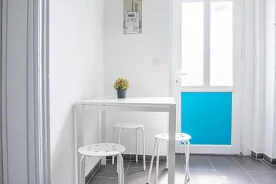 Grundriss der Unterkunft Affordable 1BR Apt Near Schönbrunn & Westbahnhof Great for Long Stays
