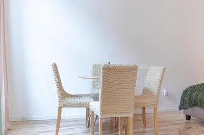 Ein Sitzbereich in der Unterkunft Comfy 2BR Apartment Very Central, 10 Min to Westbahnhof