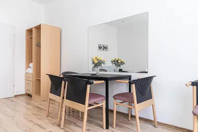 Grundriss der Unterkunft Comfy 2BR Apartment TV & WIFi Suitable for Long Stay