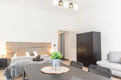 Ein Bett oder Betten in einem Zimmer der Unterkunft Comfertable 1BR Apartment very Central In Vienna