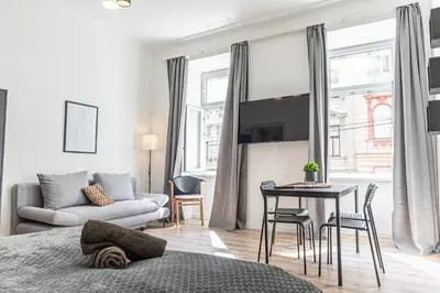 Ein Sitzbereich in der Unterkunft Comfertable 1BR Apartment very Central In Vienna