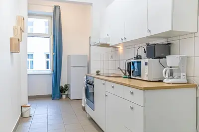Küche/Küchenzeile in der Unterkunft Sweet 2BR Apartment Perfect for Long Stays