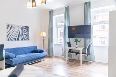 Ein Sitzbereich in der Unterkunft Affordable 1BR Apt Near Westbahnhof Station Ideal for Longstays