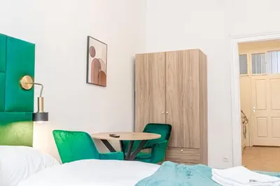 Ein Bett oder Betten in einem Zimmer der Unterkunft Affordable & Comfortable 1BR Apartment Great for Long Stays