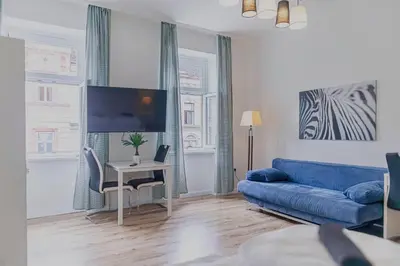 Ein Sitzbereich in der Unterkunft Budget Friendly 1BR Apt, Near Westbahnhof Station