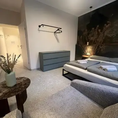 Residence K - Comfy Studio in Historic Townhouse