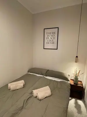 Ein Bett oder Betten in einem Zimmer der Unterkunft Residence K - Cozy Altbau Apartment Vienna