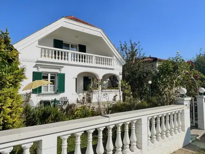 Ein Garten an der Unterkunft Holiday Home Großmutters Ferienhaus by Interhome
