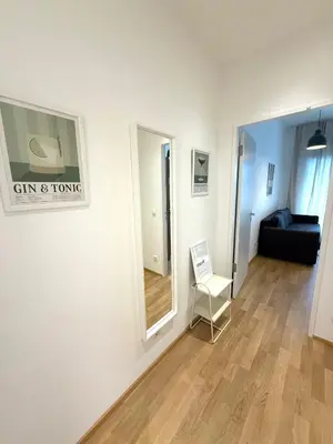 Ein Bett oder Betten in einem Zimmer der Unterkunft Brand New, Central Apartment with Own Garden