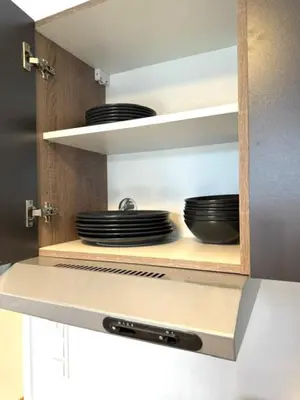 Küche/Küchenzeile in der Unterkunft Central, Brand New Apartment with Private Own Garden