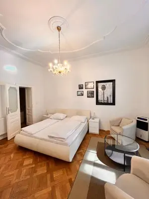 Ein Bett oder Betten in einem Zimmer der Unterkunft REMA Apartments 10702