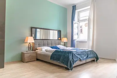 Grundriss der Unterkunft Cozy 2-Bedroom Apartment Sleeps 6