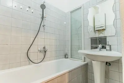 Grundriss der Unterkunft Stylish & Cozy 2-Bedroom Apartment, Very Central