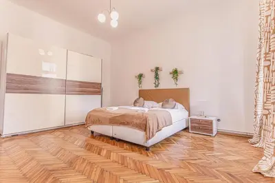 Grundriss der Unterkunft Stylish & Cozy 2-Bedroom Apartment, Very Central