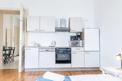 Grundriss der Unterkunft Comfortable 2BR Apartment near Belvedere Palace