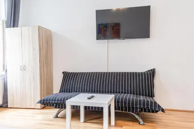 Grundriss der Unterkunft Comfortable 2BR Apartment near Belvedere Palace