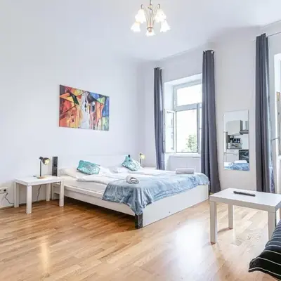 Comfortable 2BR Apartment near Belvedere Palace