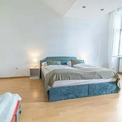 Near Belvedere Palace Comfortable 2BR Apartment