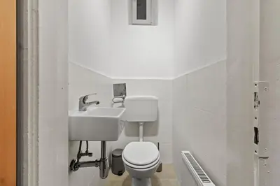 Ein Badezimmer in der Unterkunft Next to Augarten I 7 Min to Metro I Free WIFI