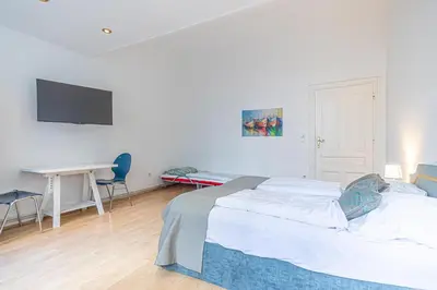 Grundriss der Unterkunft Comfortable Private Rooms in shared Apt, Near Belvedere Palace