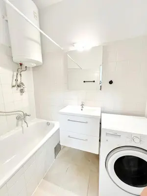 Ein Badezimmer in der Unterkunft Family apartment - 5 minutes to schönbrunn