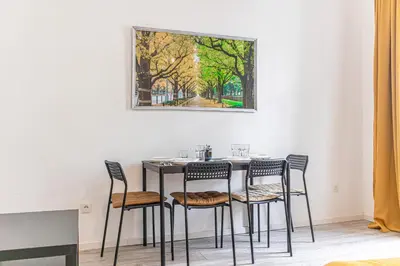 Grundriss der Unterkunft Cozy 1BR Apartment with Garden near U6 Schöpfwerk Stop