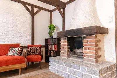 Ein Sitzbereich in der Unterkunft Two Modern Apartments Comfortable Stay for Groups