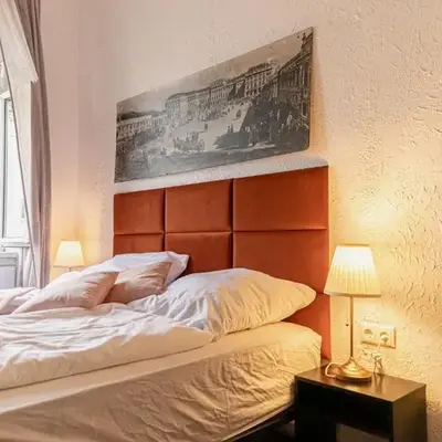 Charming 2BR Apartment 11-Min to Meidling Station