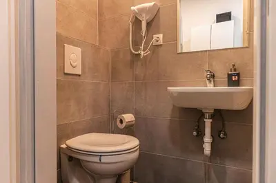 Ein Badezimmer in der Unterkunft Welcoming Stylish Studio Ideal for Long stays