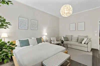 Ein Sitzbereich in der Unterkunft Modern Living by Millennium City & U6 Handelskai